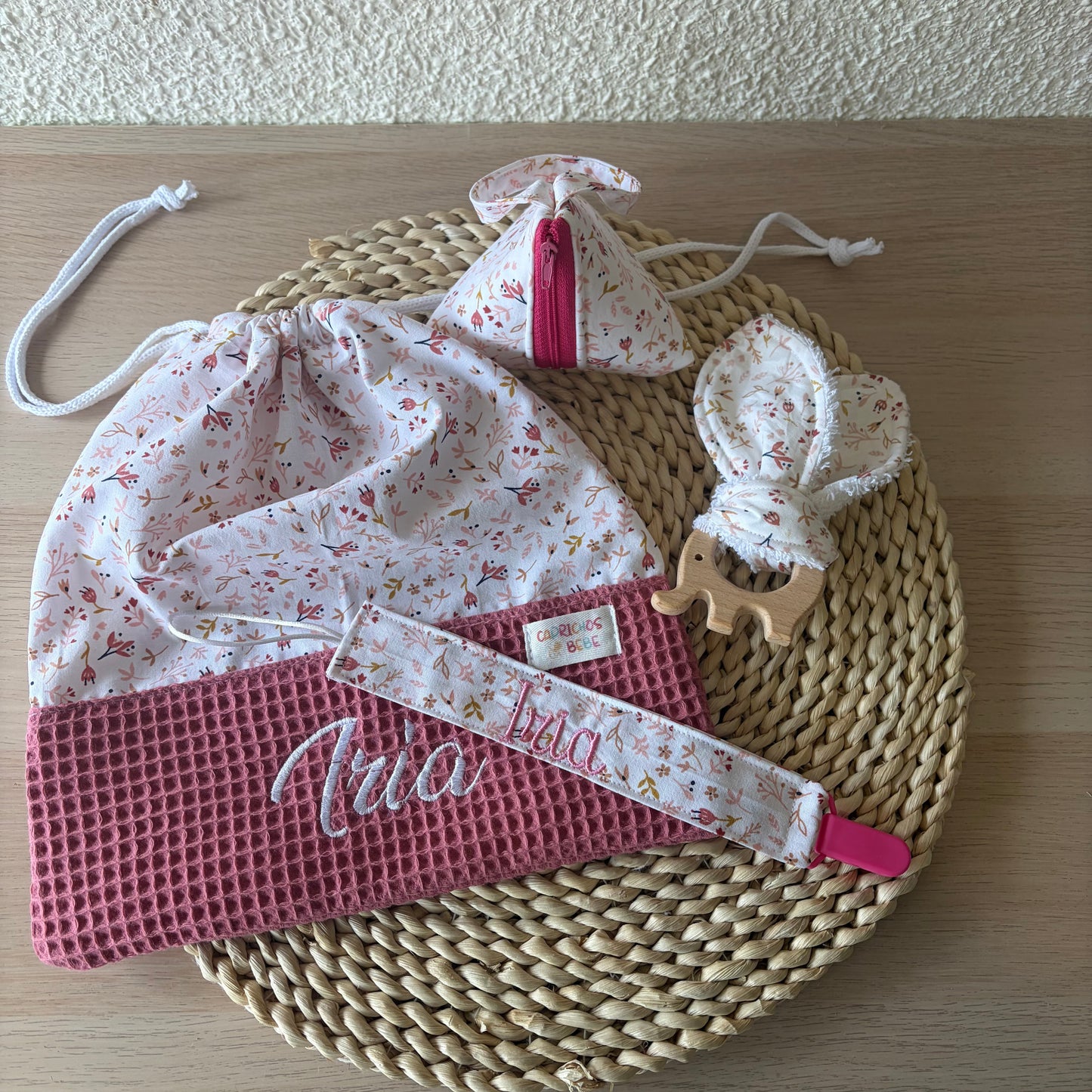 Pack recién nacido | Bolsita Infantil, Guarda chupete, Mordedor y Chupetero de tela personalizado