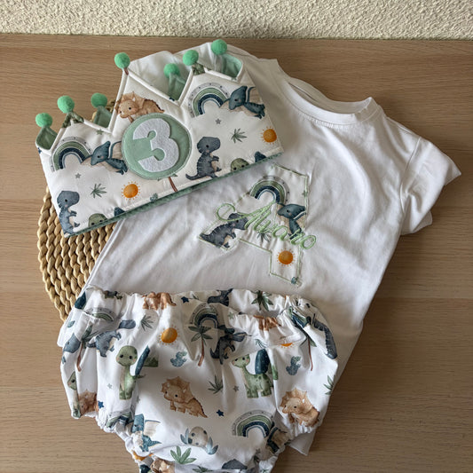 Conjunto cumpleaños Corona, cubrepañal y camiseta