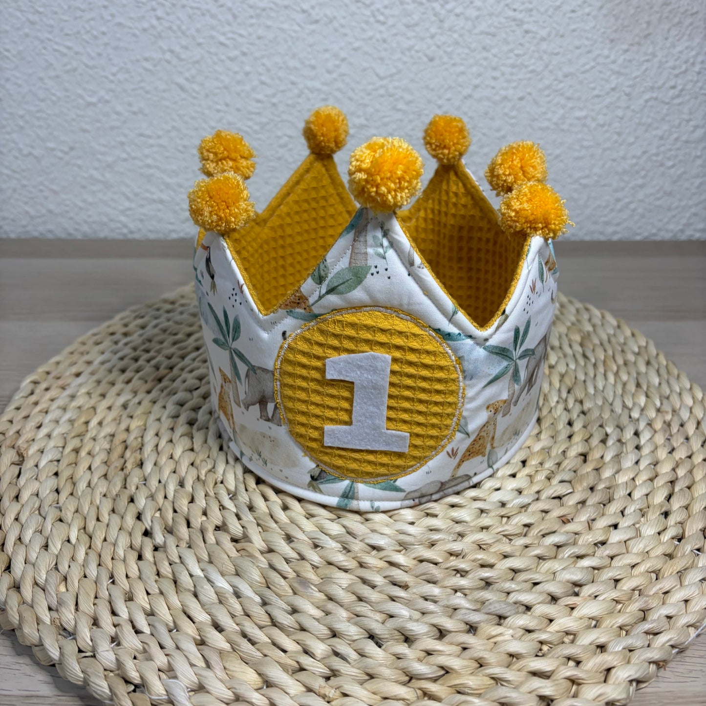 Corona Cumpleaños Personalizada