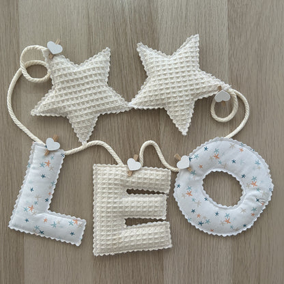 Guirnalda personalizada para habitación de bebé