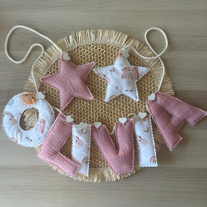 Decoración personalizada con nombre para habitación de bebé