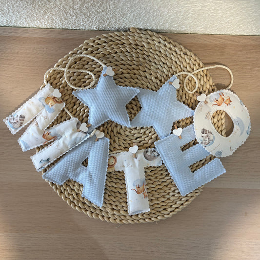Decoración personalizada con nombre para habitación infantil