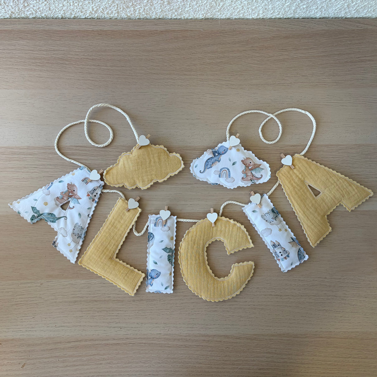 Guirnalda de letras personalizada para bebé